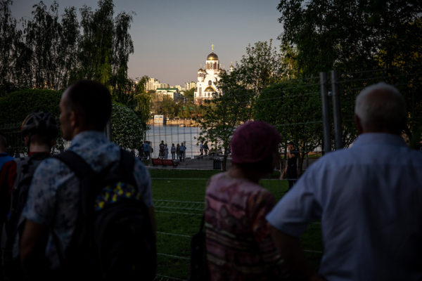 Храмы против парков. Как в России церковь перестала быть угнетаемой