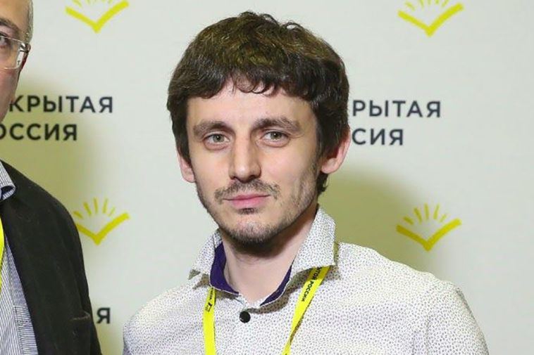 Олег Хомутинников