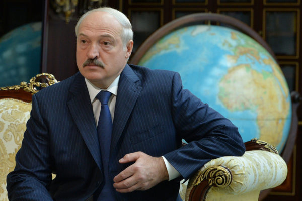 Человек против безысходности, или Где ждут Лукашенко