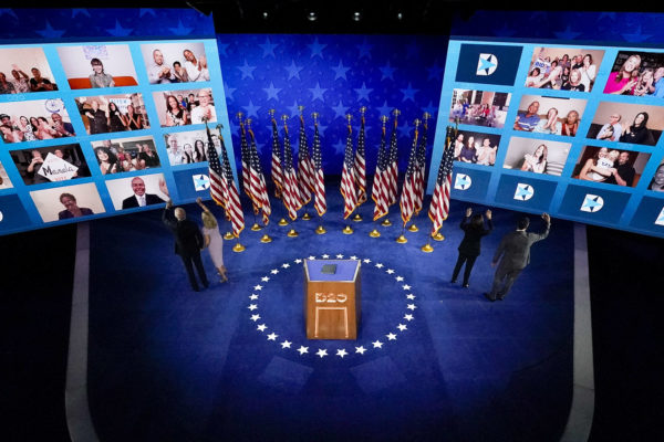 Зум-конференции, коронавирус и белые с ружьями: как проходят президентские выборы в США