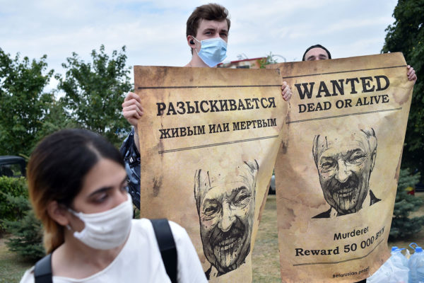 Лукашенко: история становления и борьбы с оппонентами несменяемого президента Белоруссии