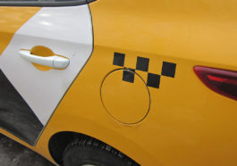Машина «Яндекс. Такси»