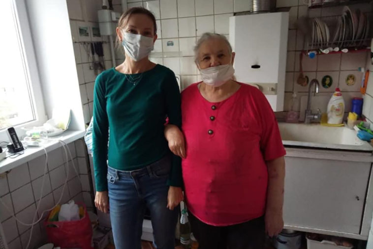 Глава интернет-проектов "Ельцин Центра" Марина Петрушко с матерью