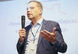 Владимир Милов