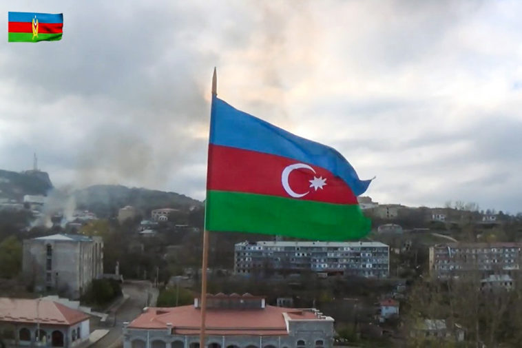 Азербайджанские войска вошли в город Шушу в Нагорном Карабахе