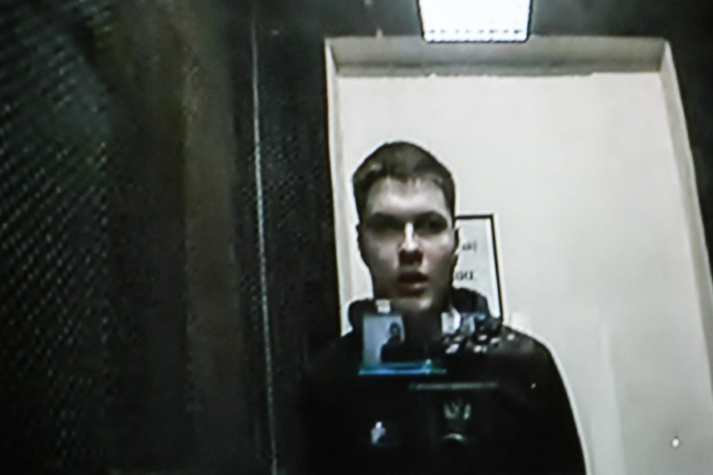 Александр Шабарчин участвует в судебном заседании по видеосвязи. Фото: «Урал. МБХ медиа»