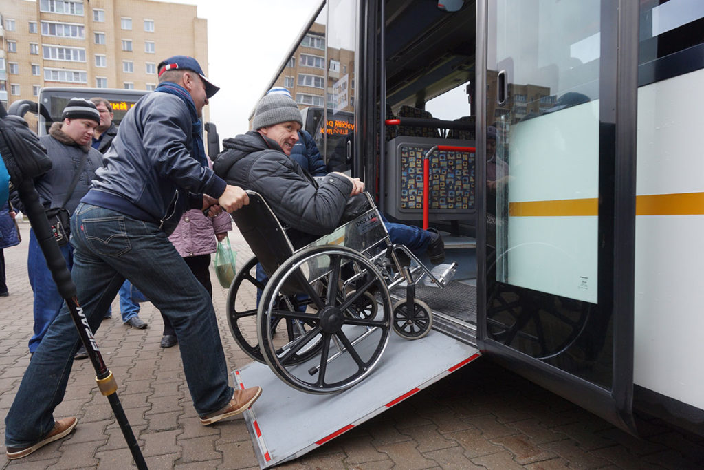 Автобусы, адаптированные для людей с ограниченными возможностями