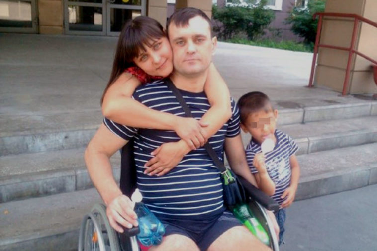 Инвалид-колясочник Антона Лобанов