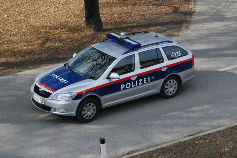Машина австрийской полиции