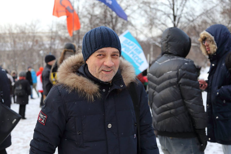Александр Подрабинек на митинге против репрессиий