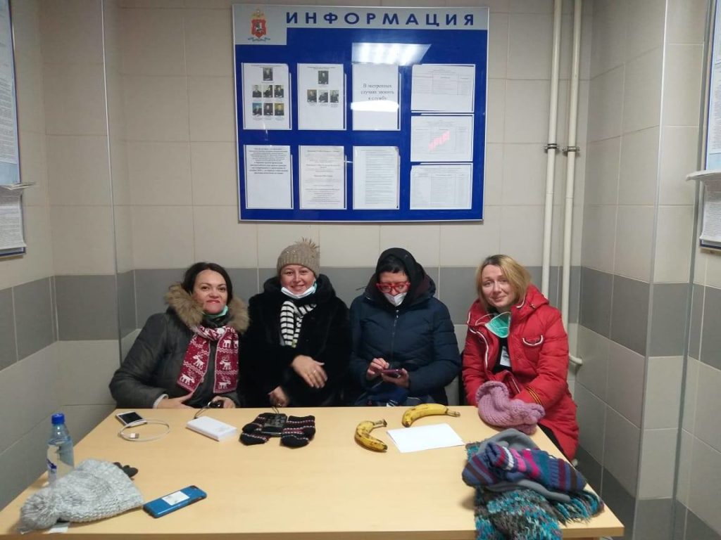 Задержанные активисты и журанлисты на акции на Кутузовском проспекте 27 декабря 2020 года