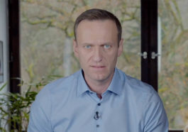 «Никто не должен сказать что-либо раньше Путина». Почему Кремль молчит о расследовании Навального