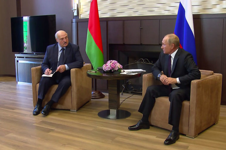 Александр Лукашенко и Владимир Путин на встрече в сентябре 2020 года