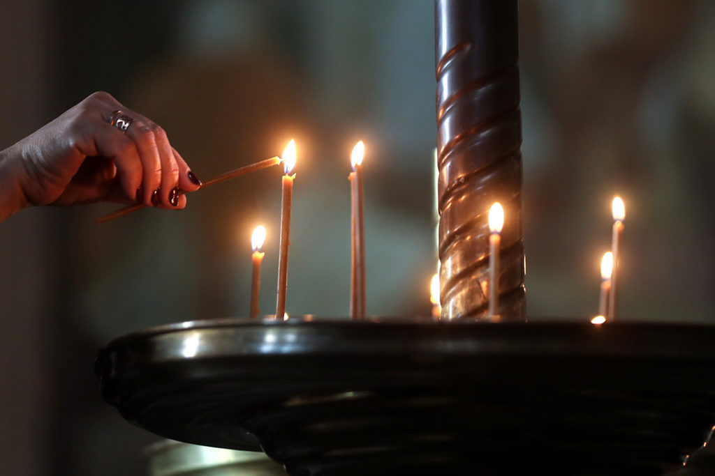 Свечи в православном саборе
