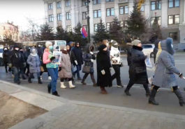 На очередную акцию в поддержку Фургала в Хабаровске вышли около 80 человек