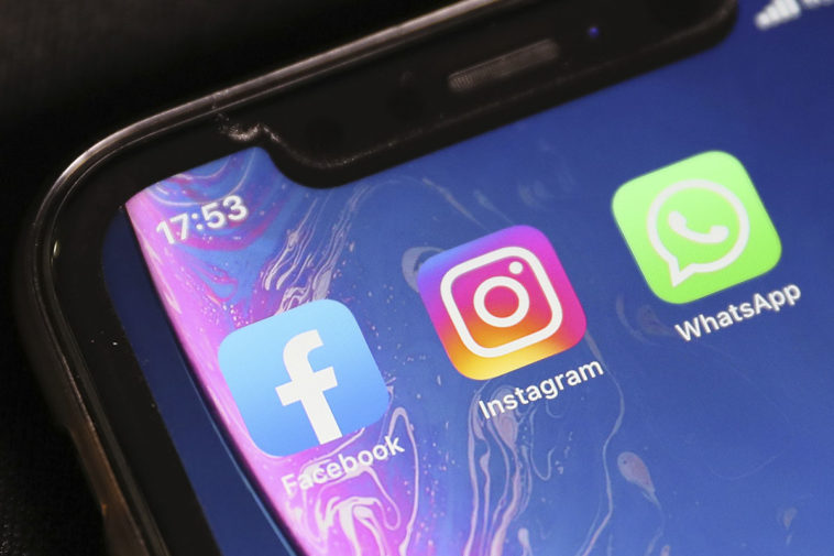 Власти США требуют от Facebook продать Instagram и WhatsApp