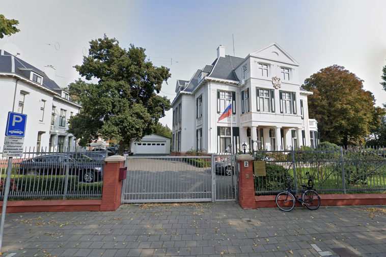 Посольство РФ в Гааге, Нидерланды
