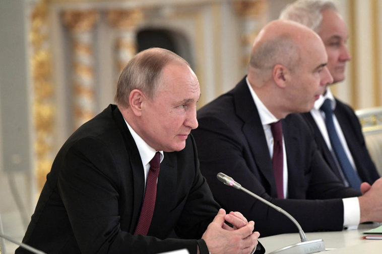 Путин отменил традиционную встречу с представителями бизнеса