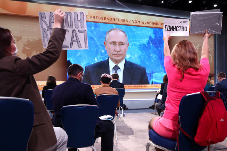 Владимир Путин на «прямой линии»