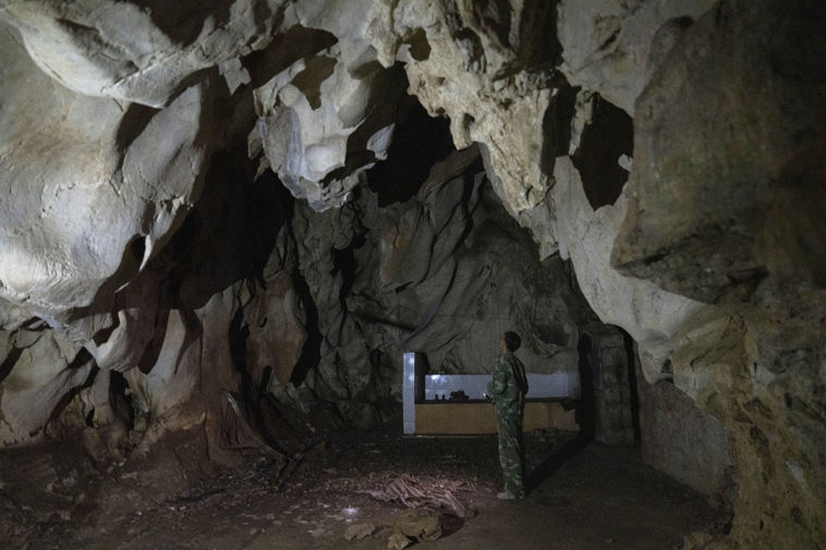 Пещера в провинции Юньнань в Китае