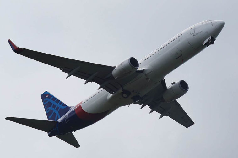 Пропала связь с пассажирским «Боингом», выполнявшим внутренний рейс в Индонезии