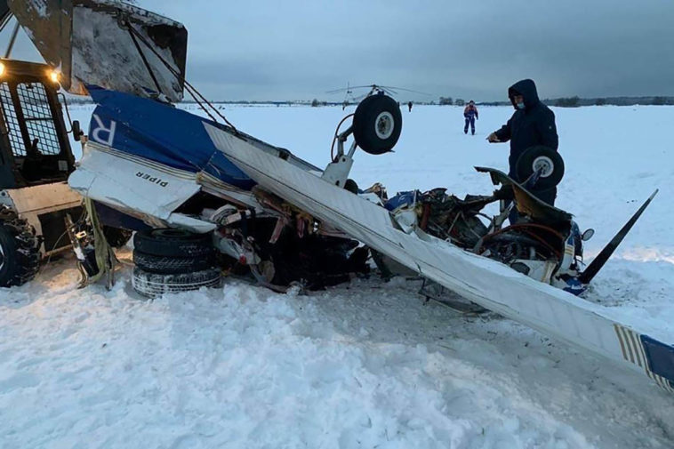 В Ленинградской области разбился легкий самолет Piper. Три человека погибли