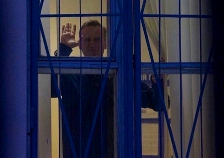 Политик Алексей навальный в УВД в Москве