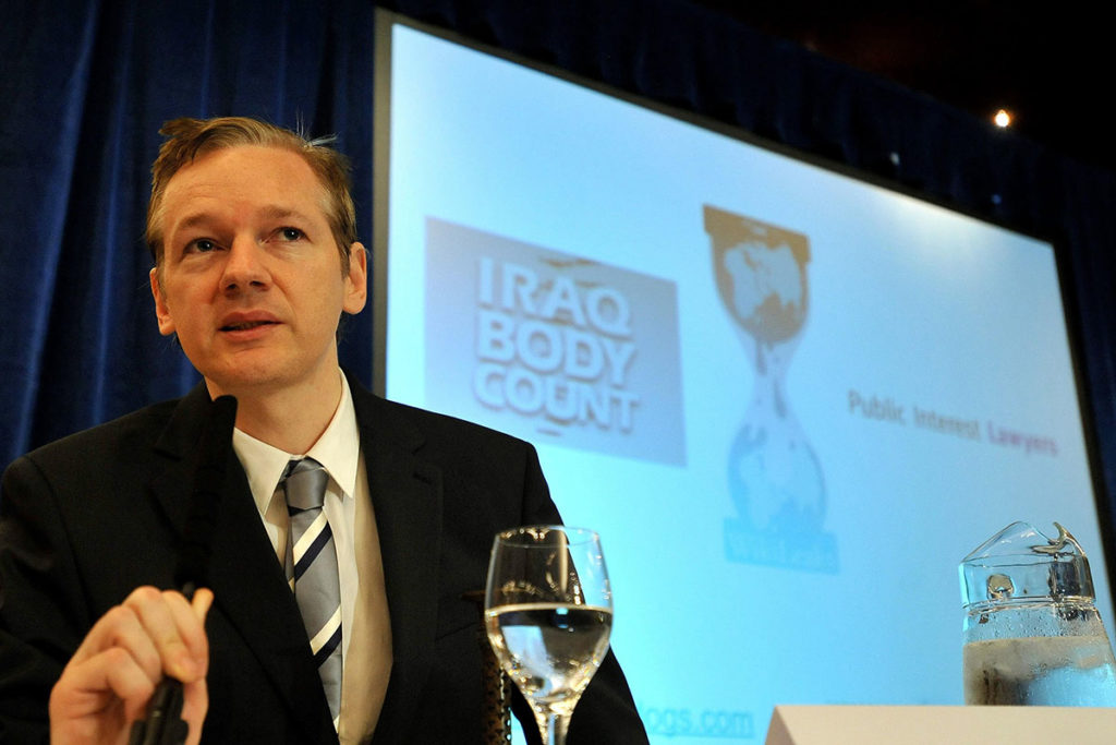 Джулиан Ассанж на пресс-конференции WikiLeaks в 2010 году