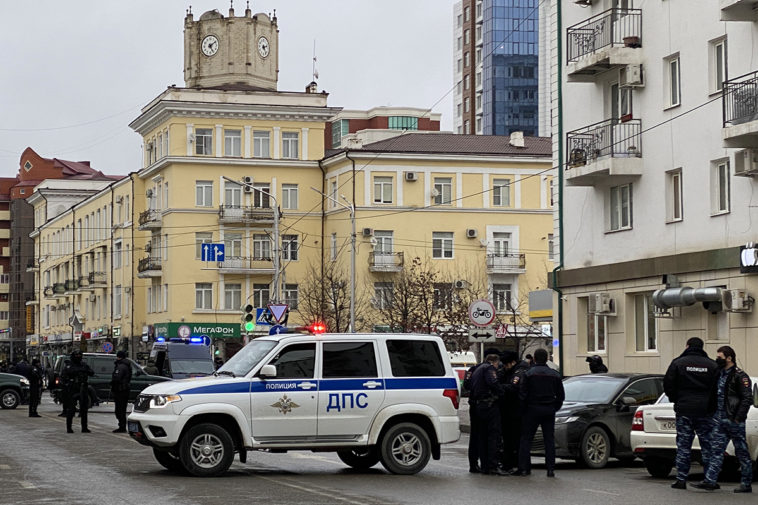 нападение на полицейских в Грозном