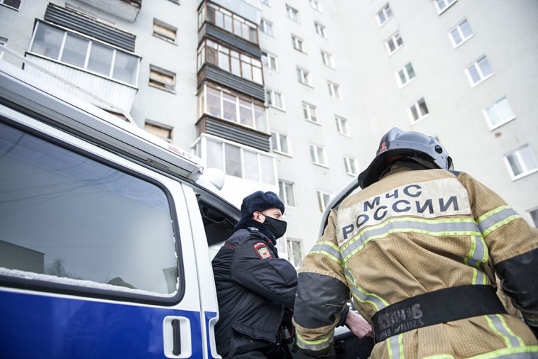 Последствия пожара в доме на улице Рассветная в Екатеринбурге