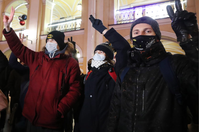Минпросвещения акция в поодержку Навального