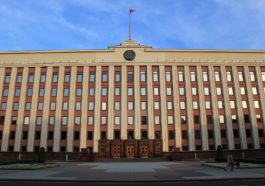 Московская судья посчитала иск к АП «нарушением основ конституционного строя»