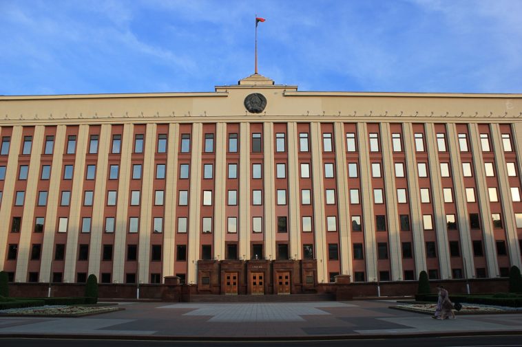 Московская судья посчитала иск к АП «нарушением основ конституционного строя»