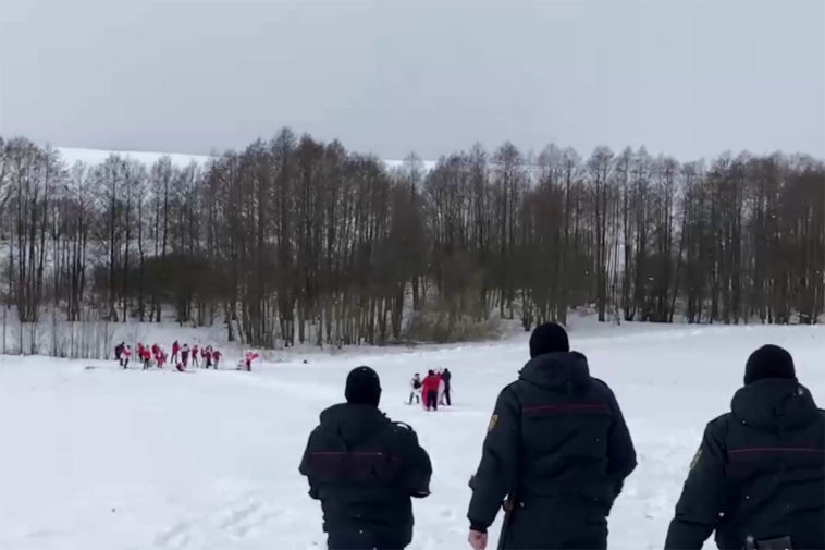 Под Минском задержали 19 лыжников. Милиция назвала это несанкционированным митингом