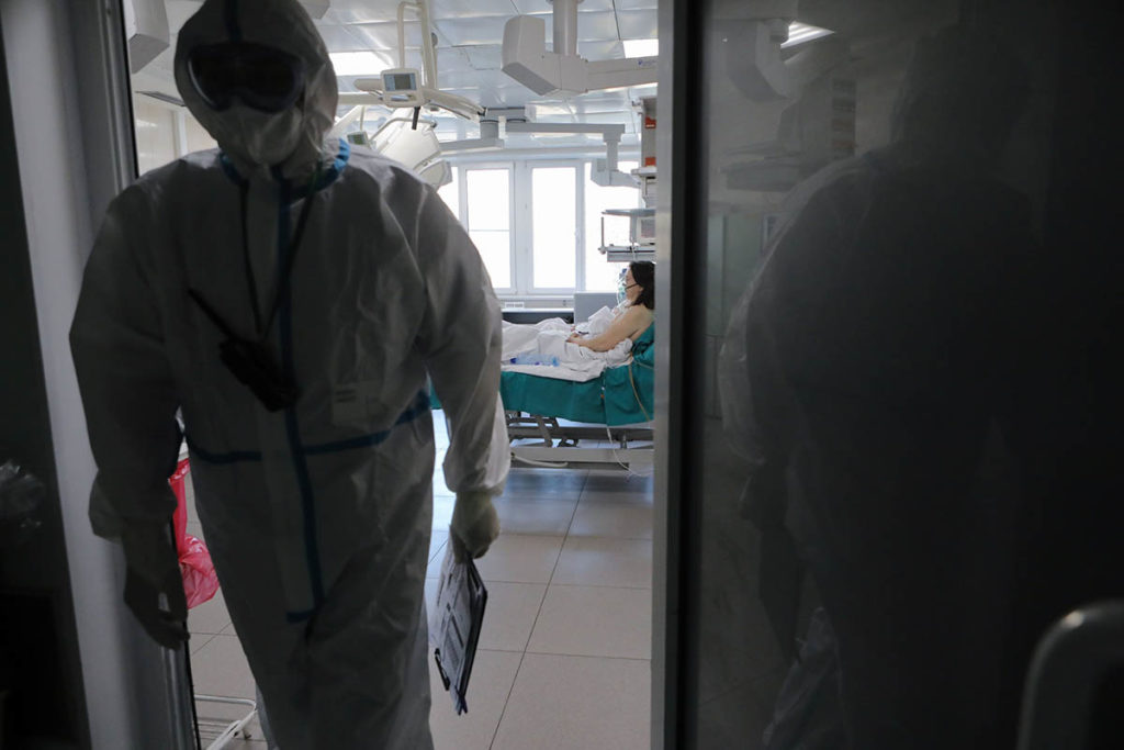 В России за сутки выявили 11 359 новых случаев заражения коронавирусом