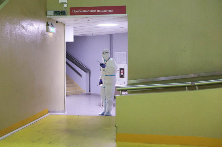 Резервный госпиталь для больных коронавирусом в ледовом дворце «Крылатское»