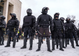 В Петербурге за участие в митингах вынесли первое наказание в виде обязательных работ