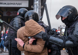 Задержание участника митинга 31 января в Петербурге