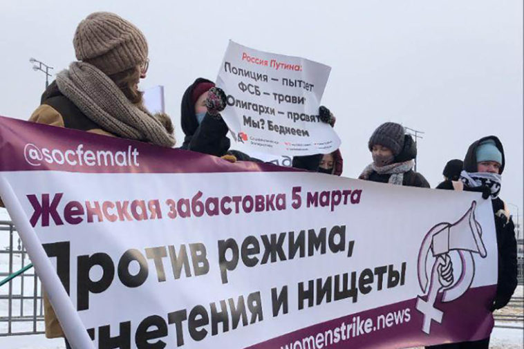 В Казани после окончания согласованного митинга против репрессий задержали девять человек