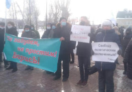 В Барнауле прошел единственный согласованный митинг памяти Бориса Немцова