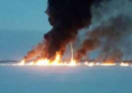 На реке Обь произошел пожар после утечки на трубопроводе компании "Сибур"