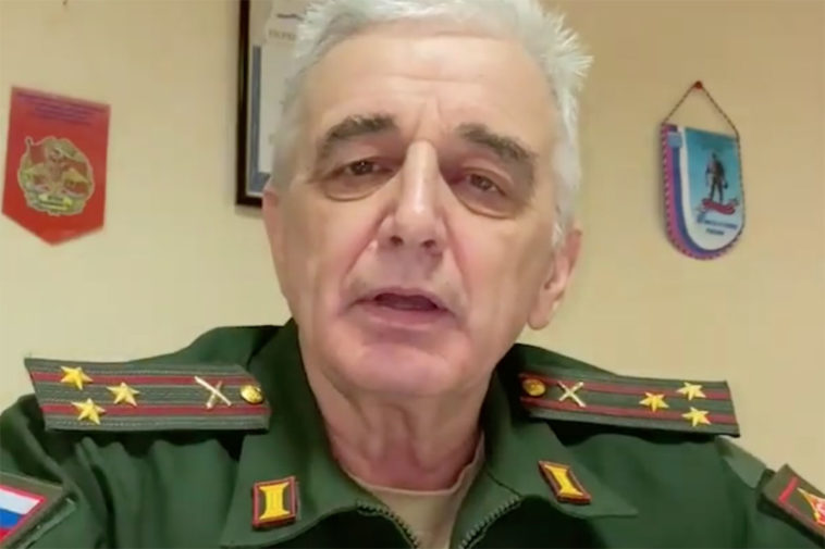 Военный комиссариат Ленобласти предложил россиянкам в честь 8 марта сдать бывших в армию
