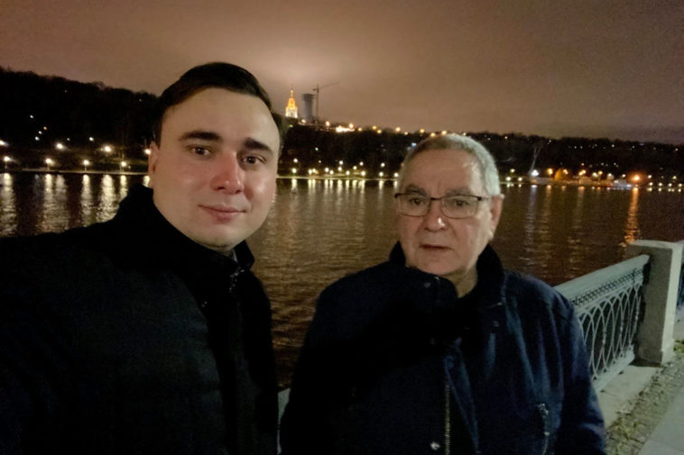 Иван Жданов с отцом Юрием