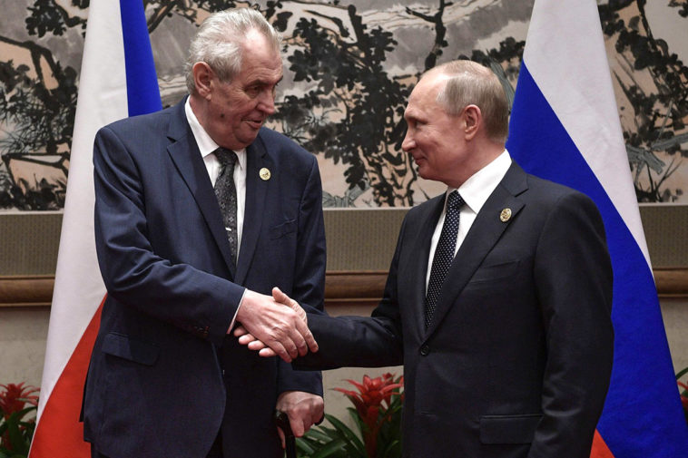 Владимир Путин и президент Чешской Республики Милош Земан