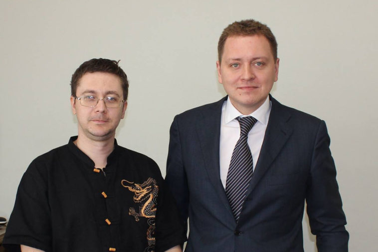 Алексей Меркушкин (справа)