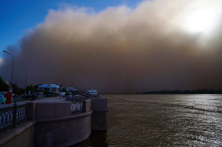Песчаная буря в Астрахани