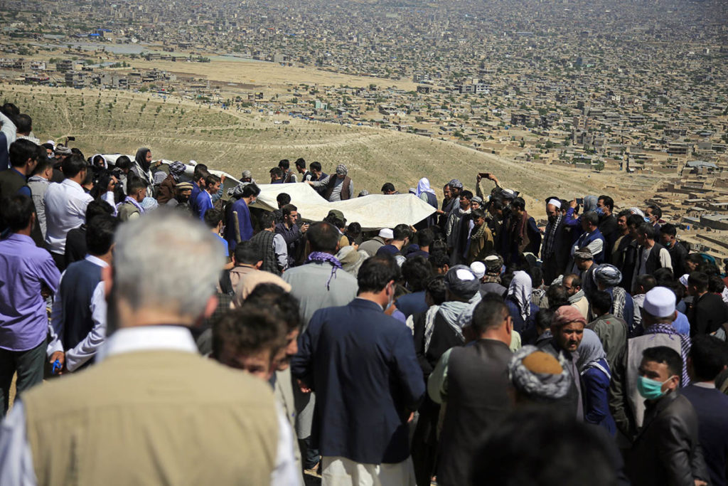 Похороны жертв теракта в Кабул