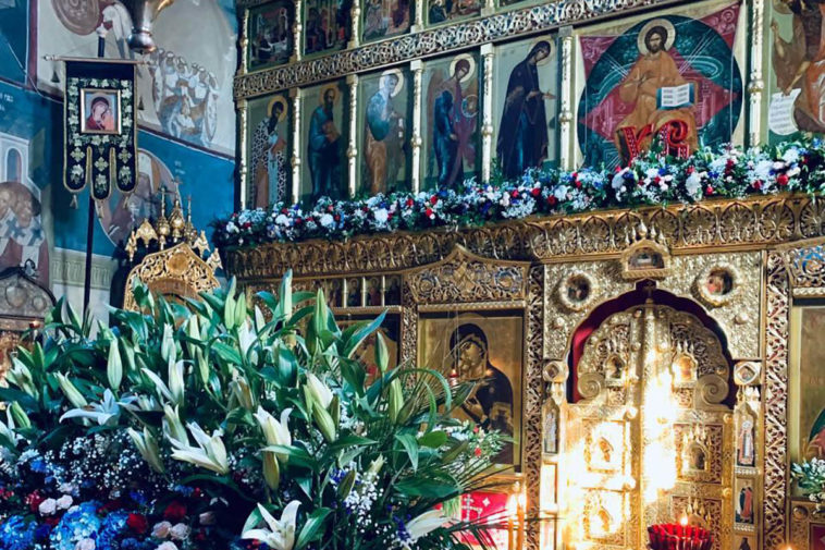 В московском храме священник ударил прихожанина, который сфотографировал алтарь