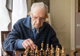 Юрий Авербах