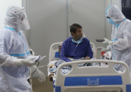 Госпиталь для больных COVID-19 в Дели, Индия